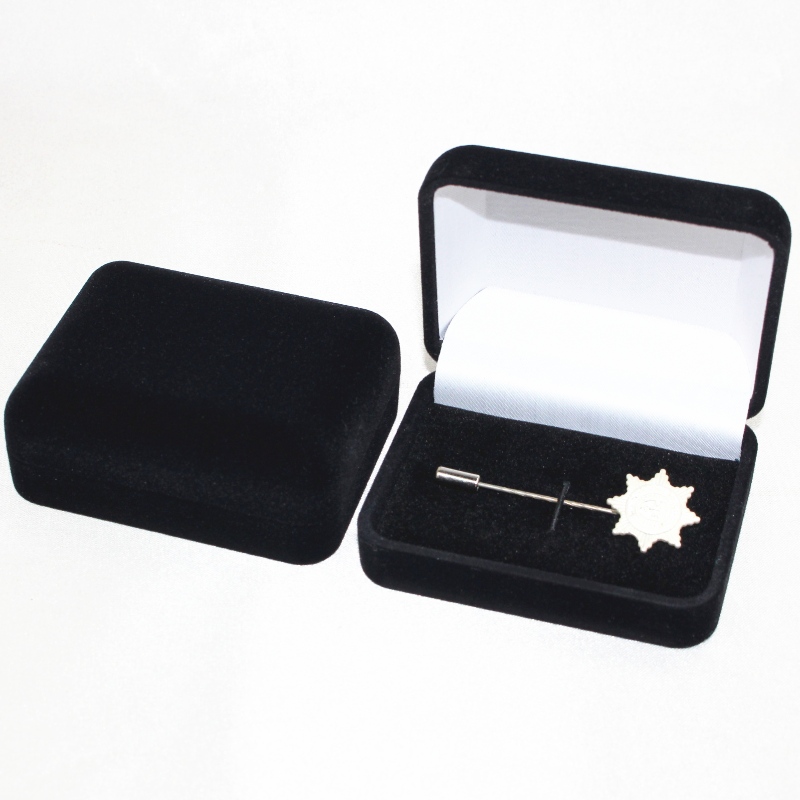 Точка D-45S кръгла форма Velvet Box за две копчета за ръкавели, 60-mm вратовръзка щипка в дължина, или множество значки, монети, медали, и т.н., mm.75*95*32mm, тегло около 65g